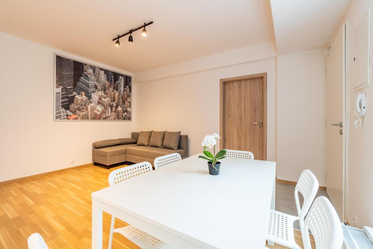 Brand New Two Room Apartment #64 In Elite Rezidence With Free Secure Parking Praga Exterior foto