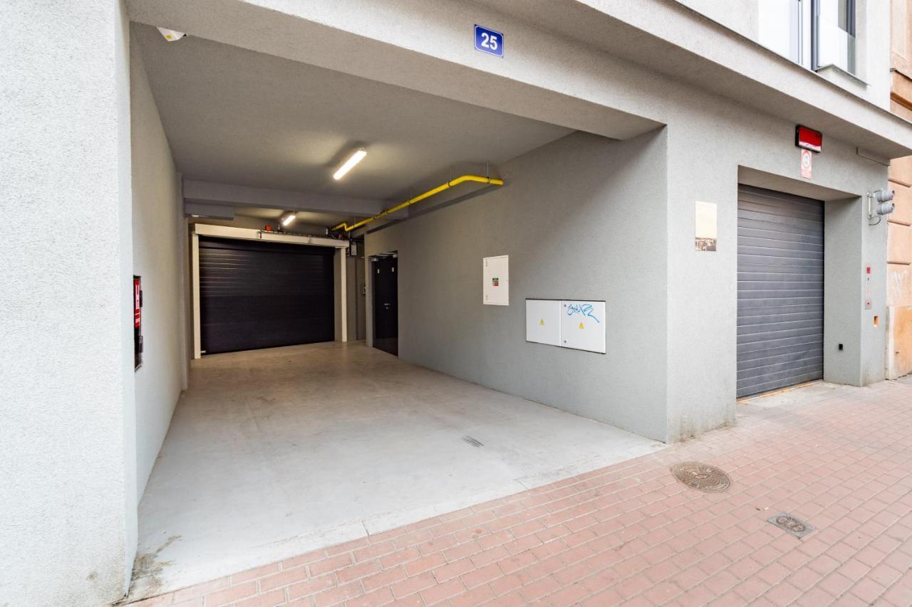 Brand New Two Room Apartment #64 In Elite Rezidence With Free Secure Parking Praga Exterior foto